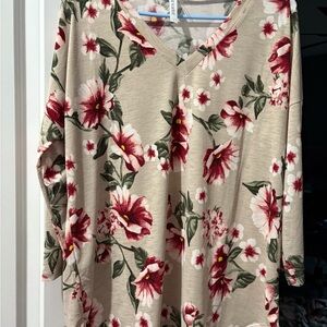 Elegant Floral V-Neck Blouse in Cream and Red